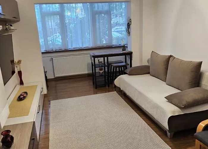 Apartment Nou, Complet Utilat, Ideal Pentru Familii, Aproape De Mall, Parc Si Plaja *